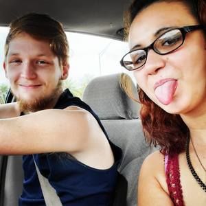 Meet your Posher, Lora